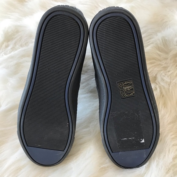 Chanel quilted leather sneaker style ankle boots - Picture 3 of 7